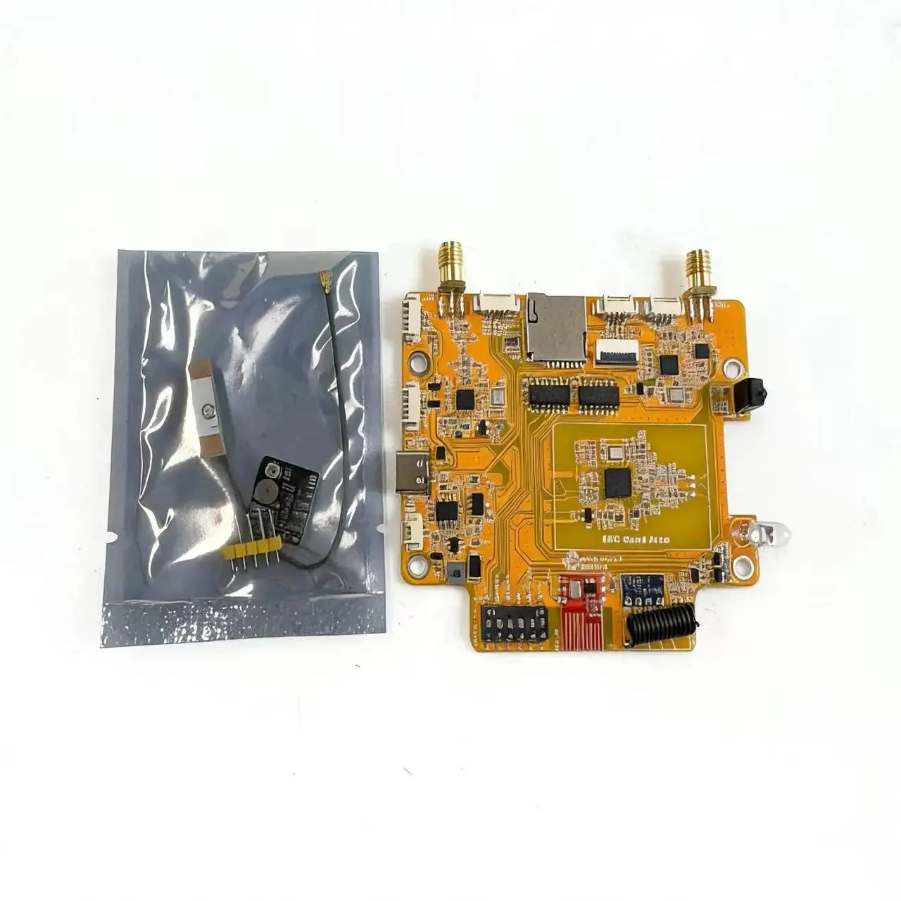 The NM-RF-Hat Companion Hat, Multi-Band RF for ESP32-2432S028 Bruce CYD CC1101 nRF24 PN532 IR TX/RX 433M OOK Power Mgmt TF Slot Smart_Life_Tech